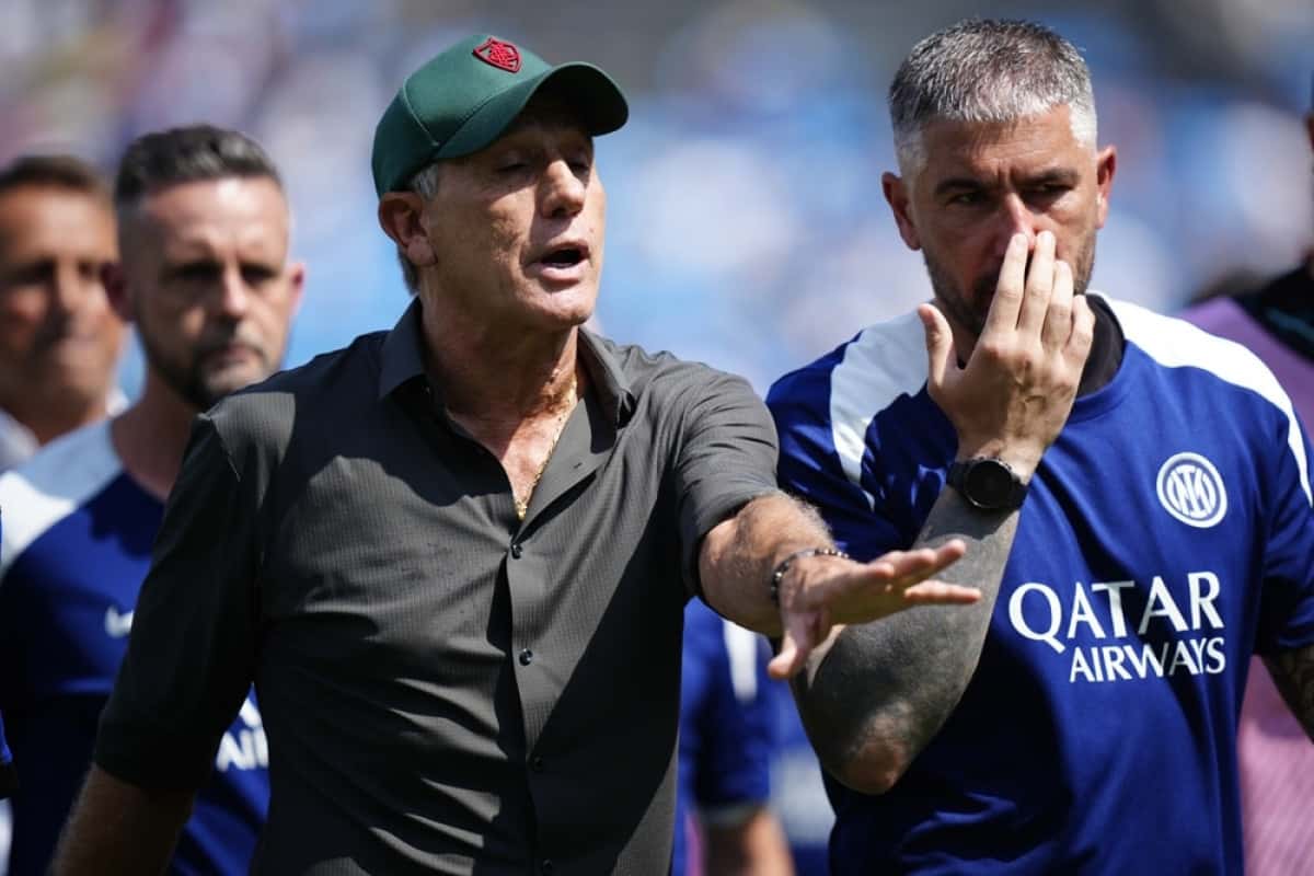 CHARLOTTE (United States), 30/06/2025.- Fluminense head coach Renato Gaucho walks off the pitch at halftime during the FIFA Club World Cup 2025 match between Internazionale Milano and Fluminense in Charlotte, North Carolina, USA, 30 June 2025. (Mundial de Fútbol) EFE/EPA/JACOB KUPFERMAN