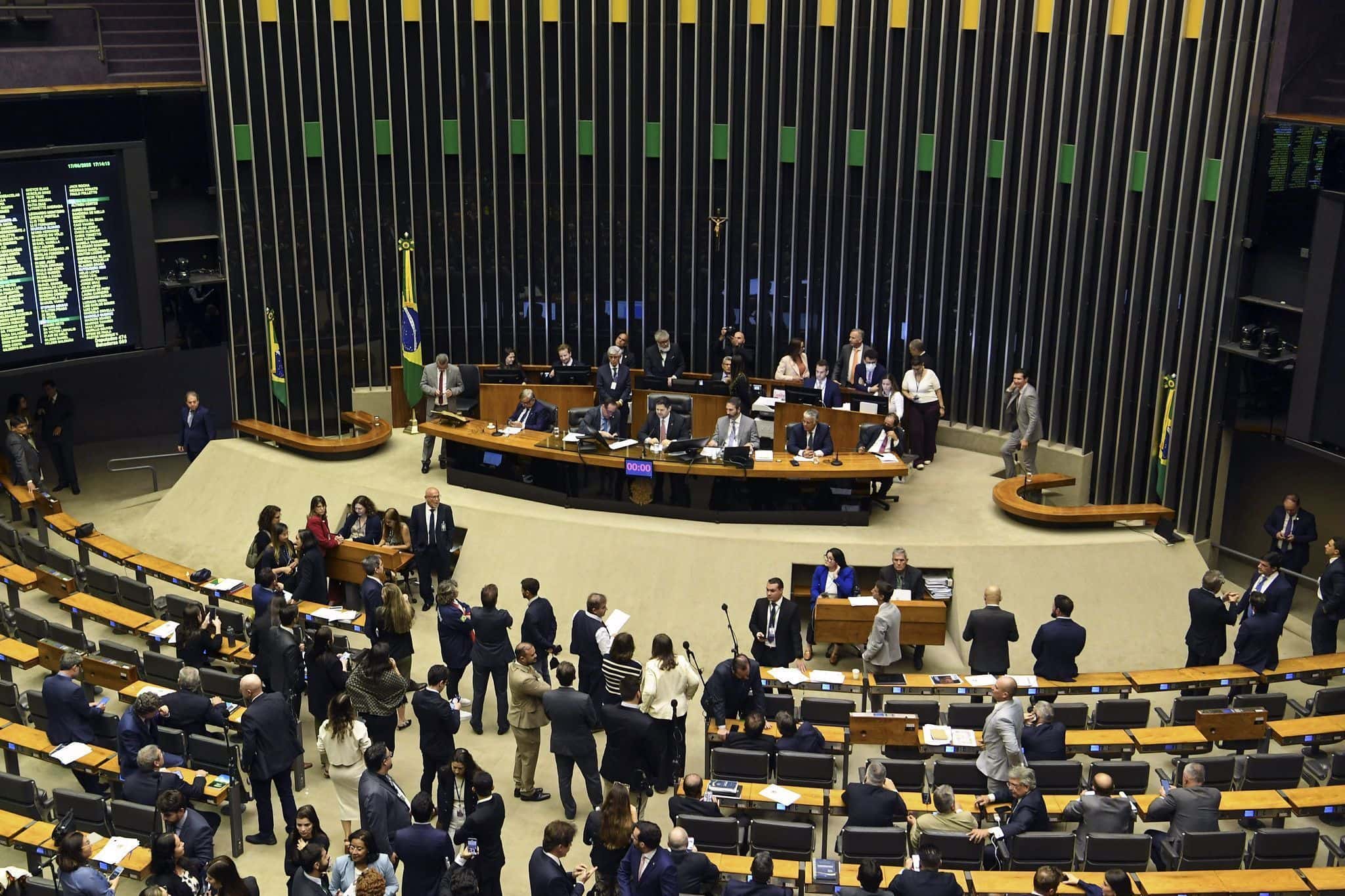 SESSAO-CONJUNTA-CONGRESSO-17-06-25