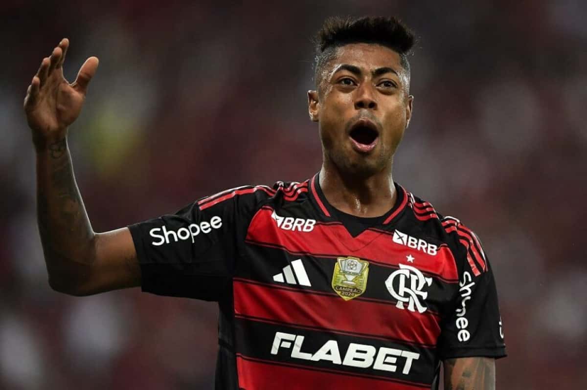 RJ - BRASILEIRO A 2025, FLAMENGO X FORTALEZA - ESPORTES - RJ - RIO DE JANEIRO - 01/06/2025 - BRASILEIRO A 2025, FLAMENGO X FORTALEZA - Bruno Henrique jogador do Flamengo durante partida contra o Fortaleza no estádio Maracanã pelo campeonato Brasileiro A 2025. 01/06/2025 - Foto: THIAGO RIBEIRO/AGIF - AGÊNCIA DE FOTOGRAFIA/AGIF - AGÊNCIA DE FOTOGRAFIA/ESTADÃO CONTEÚDO