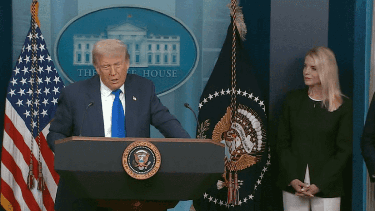 trump-conversa-com-jornalistas-848×477-1