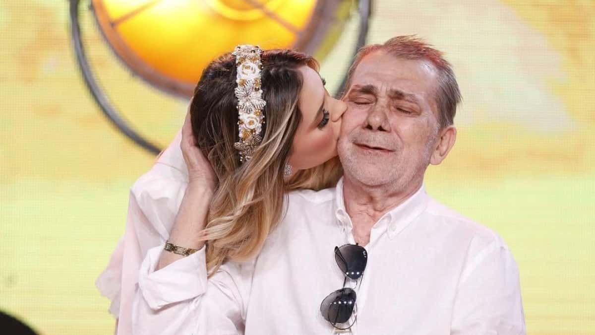 virginia-fonseca-e-pai-e1749915123604