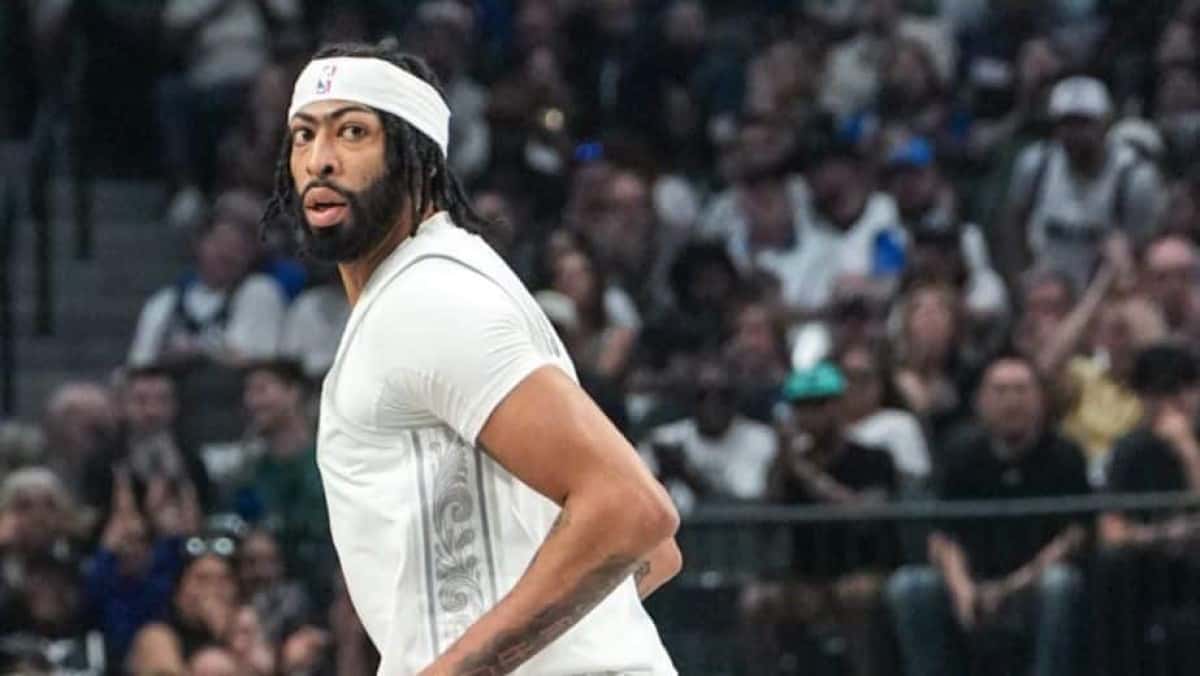 Anthony-Davis-estreia-Mavs-e1739191593260