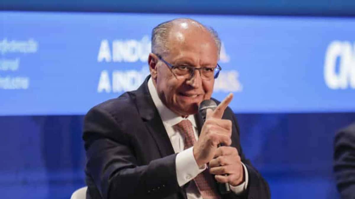 o vice-presidente e ministro da Indústria, Geraldo Alckmin participa do evento em comemoração ao Dia da Indústria, em Brasília. O encontro contou com as presenças do ministro presidente do STF, Roberto Barroso, ministro da Justiça, Ricardo Lewandowski e o presidente da Câmara dos Deputados, deputado Hugo Motta e o ministro da Defesa, José Mucio, e tratou sobre os desafios e os caminhos do setor industrial no Brasil. | Sérgio Lima/Poder360 26.mai.2025