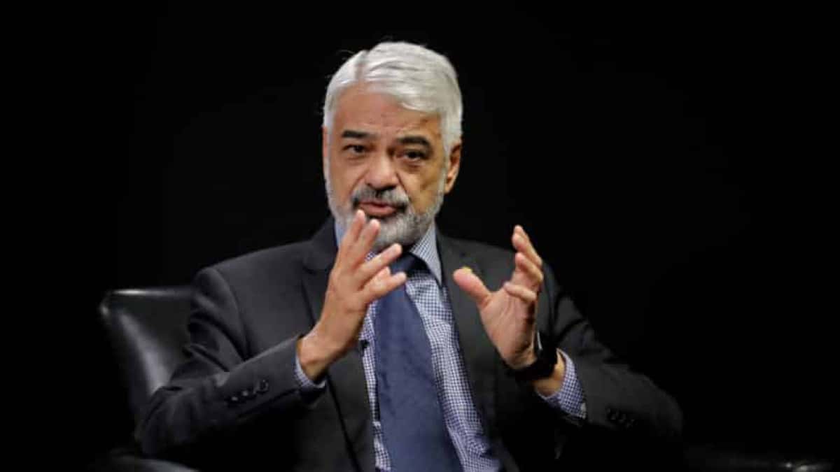 Poder Entrevista com o senador Humberto Costa e o repórter do Poder360, Murilo Fagundes, Brasília. | Sérgio Lima/Poder360 09.mar.2023