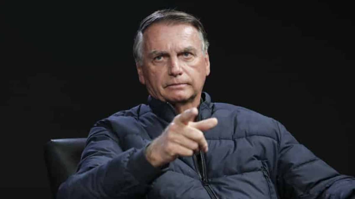 Ex-Presidente Jair Bolsonaro (PL) durante entrevista exclusiva ao jornal digital Poder360, no estúdio do jornal, em Brasília. | Sérgio Lima/Poder360 - 15.jul.2025