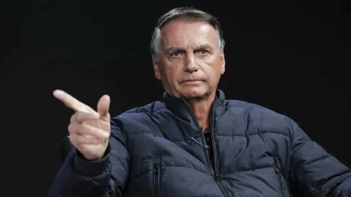 Ex-Presidente Jair Bolsonaro (PL) durante entrevista exclusiva ao jornal digital Poder360, no estúdio do jornal, em Brasília. | Sérgio Lima/Poder360 - 15.jul.2025