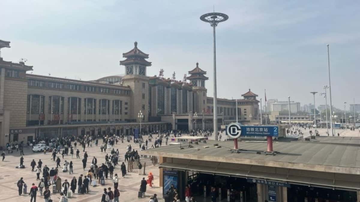beijing-railway-station-2-848×477-1