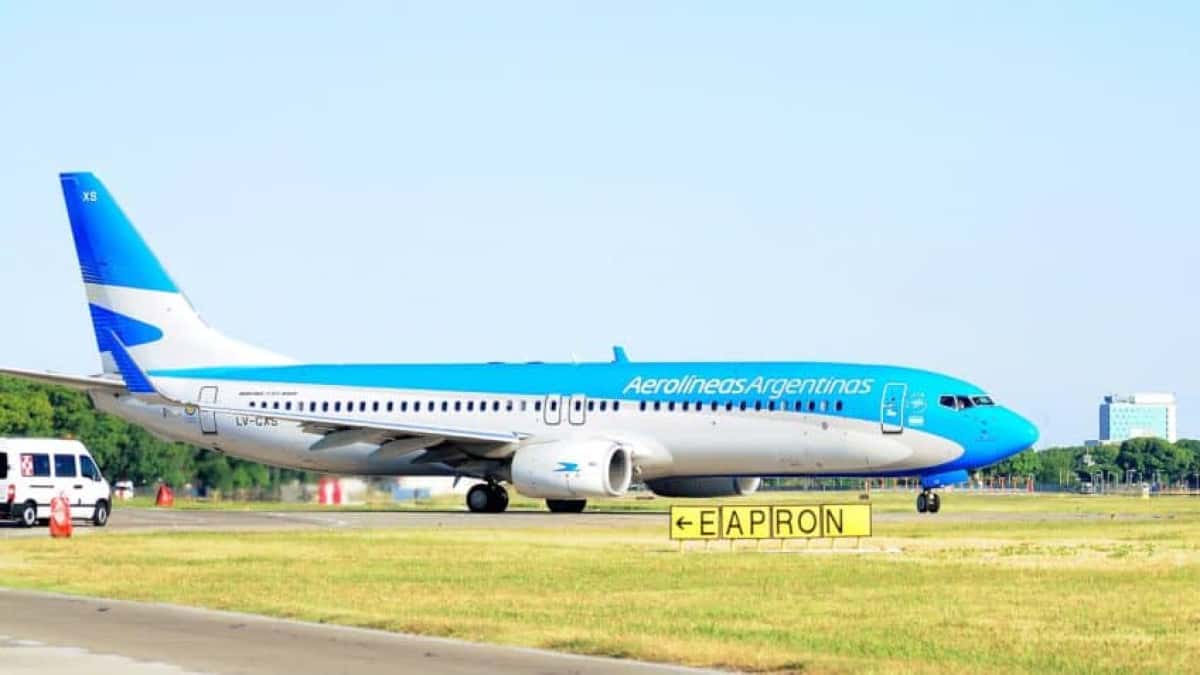 Boeing 737-800 Aerolineas Argentinas LV-CXS