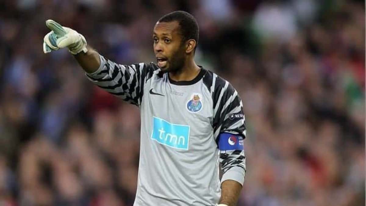 helton-ex-goleiro-porto-e1752189850404