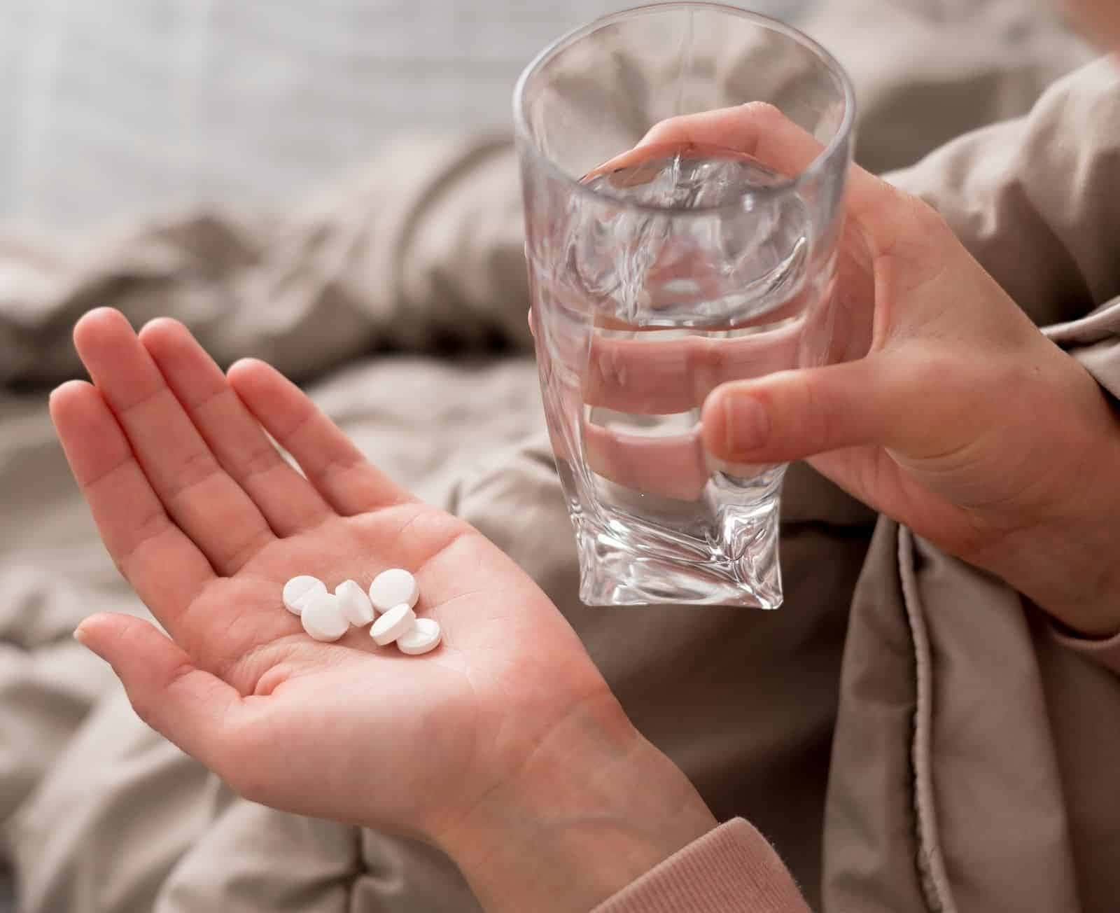 tomando-paracetamol
