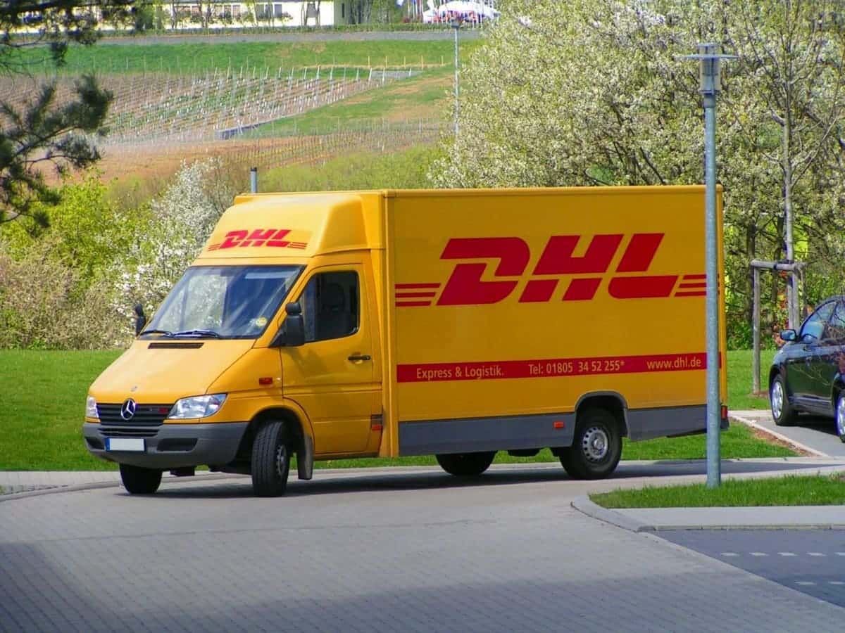 DHL-Fahrzeug