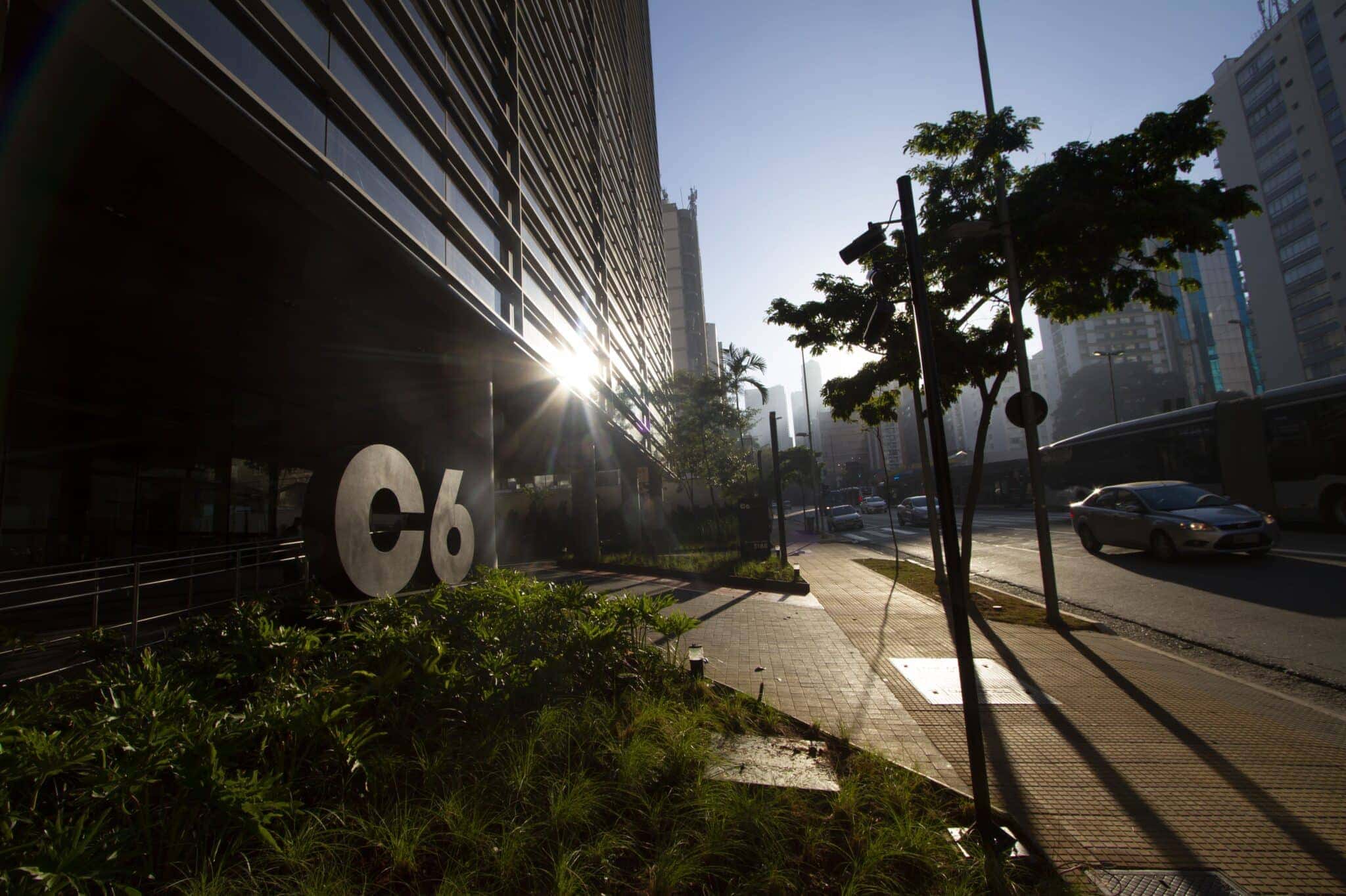 Fachada_C6Bank_03