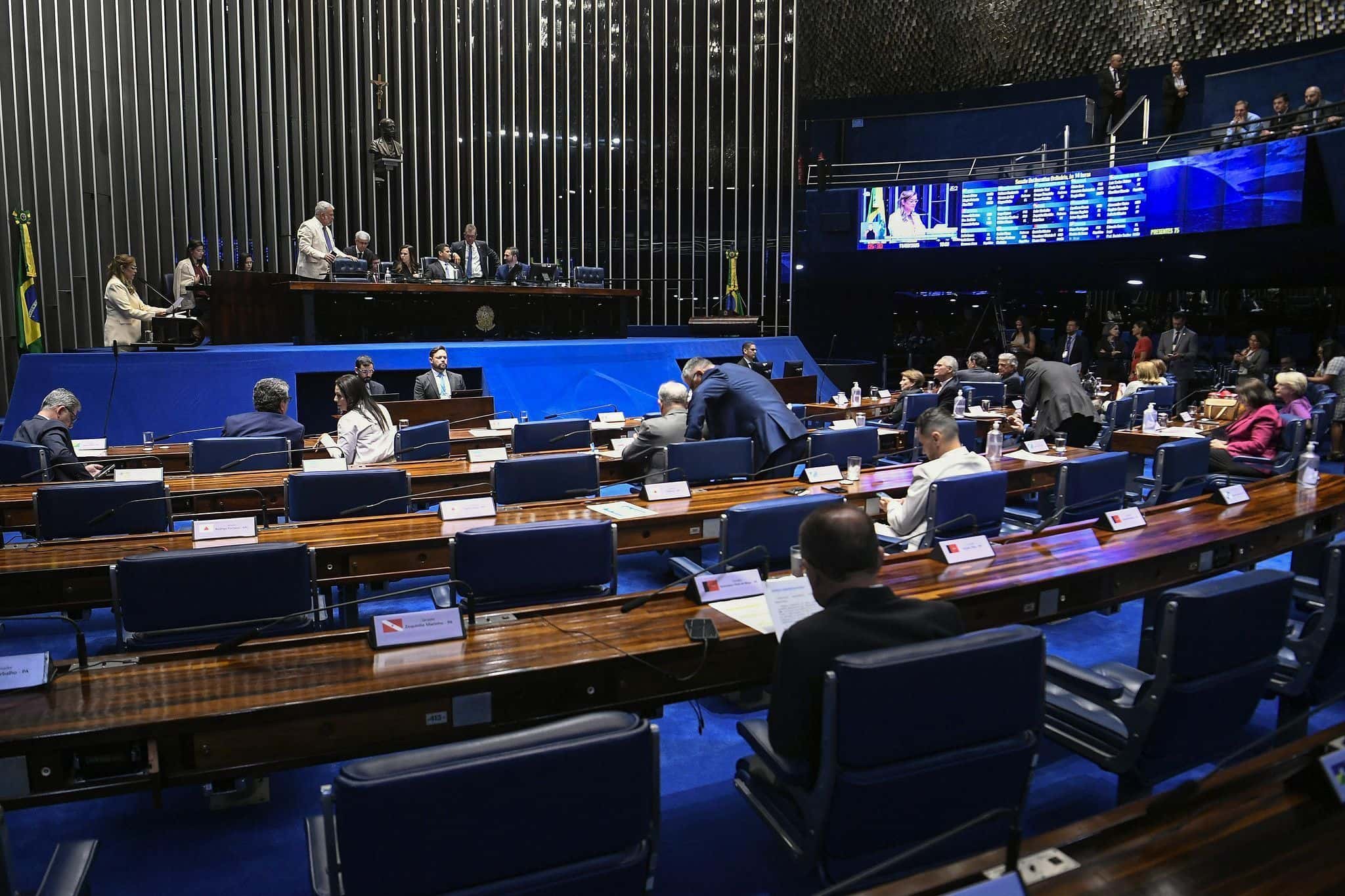 PLENARIO-SENADO-11-03-2025