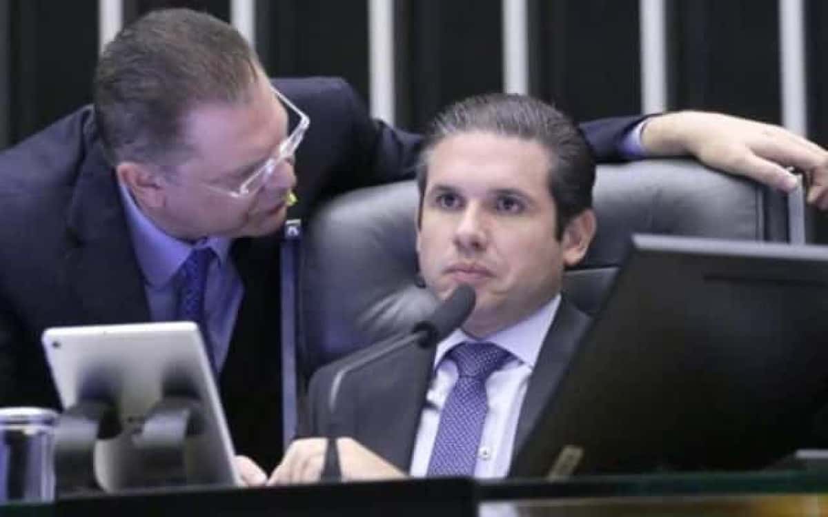 Sostenes-e-Hugo-Motta