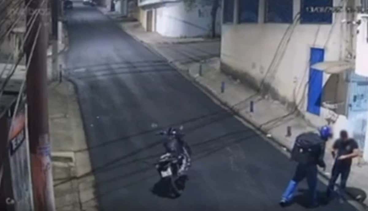 homem-baleado-alianca