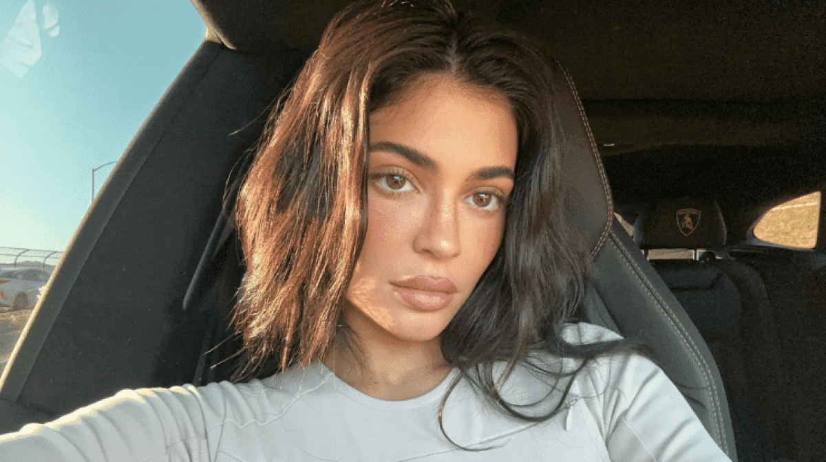 kylie-jenner-assedio-paparazzi