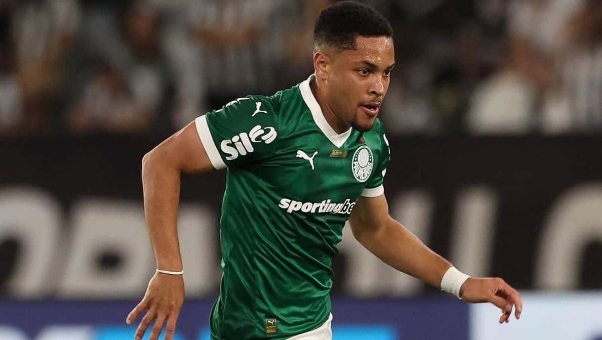 vitor_roque_palmeiras-e1755600268953