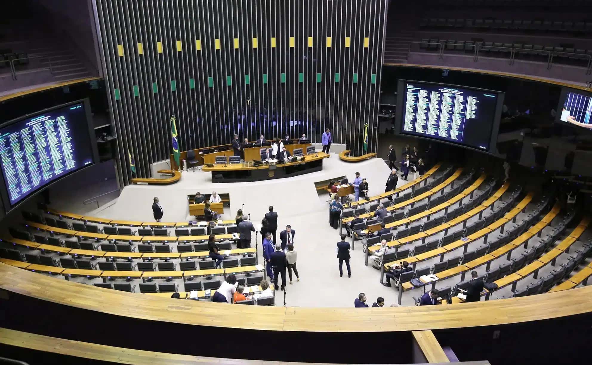 Plenario-da-Camara-dos-Deputados-2