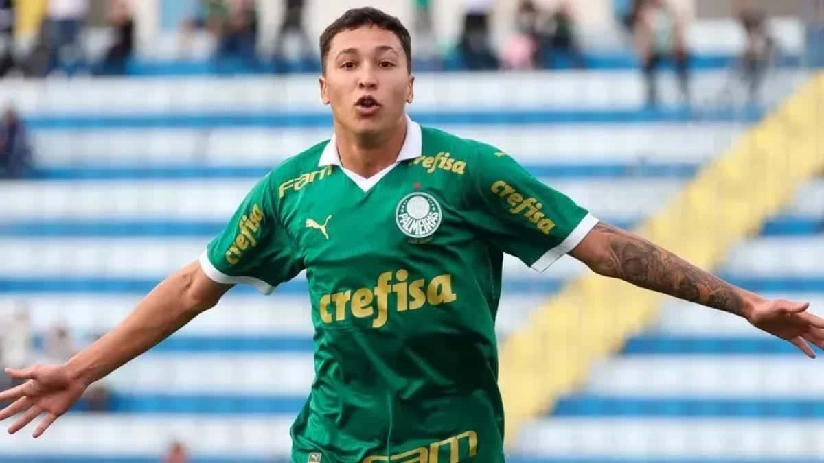 Thalys-e-artilheiro-do-Palmeiras-no-Sub-20