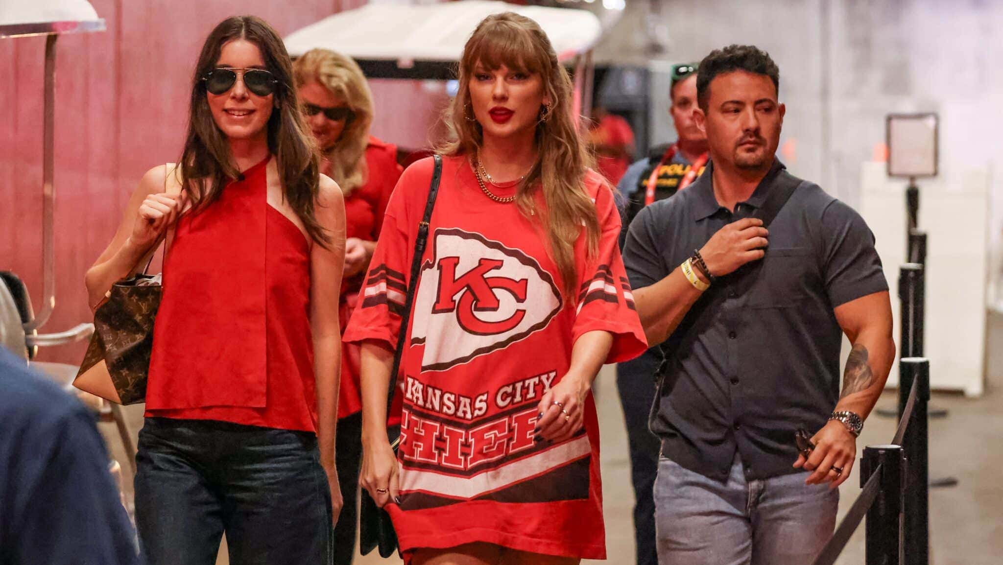 taylor_swift_chiefs-e1756839128355