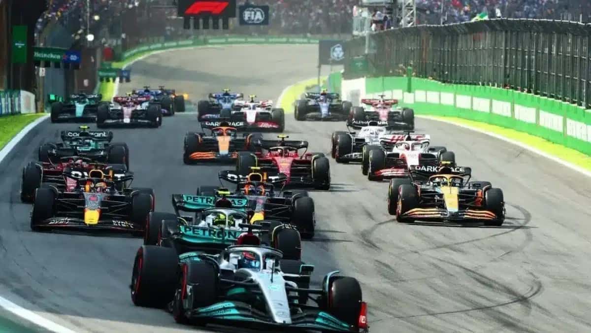 Formula-1-e1739987694392