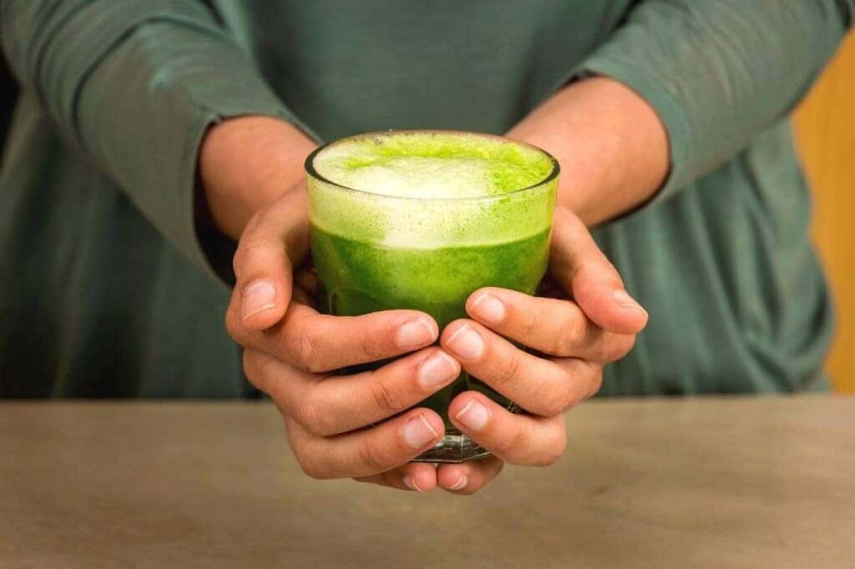 bigstock-suco-verde