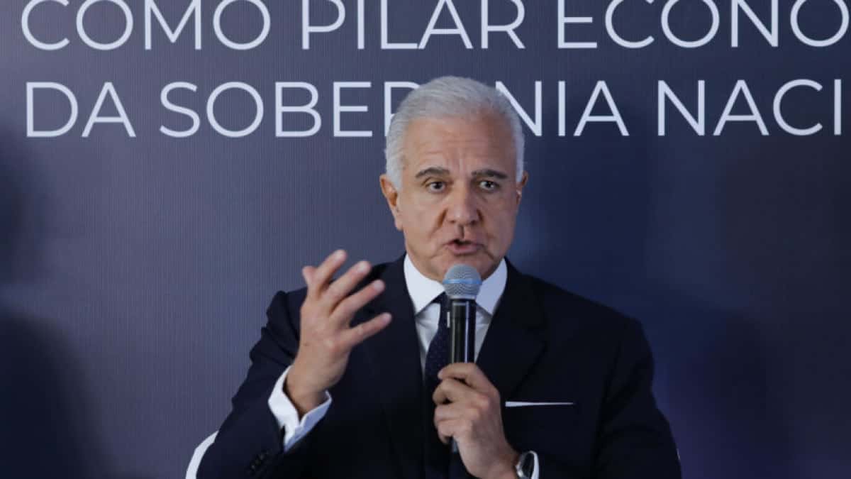 julio-lopes-abiquim-848×477-2