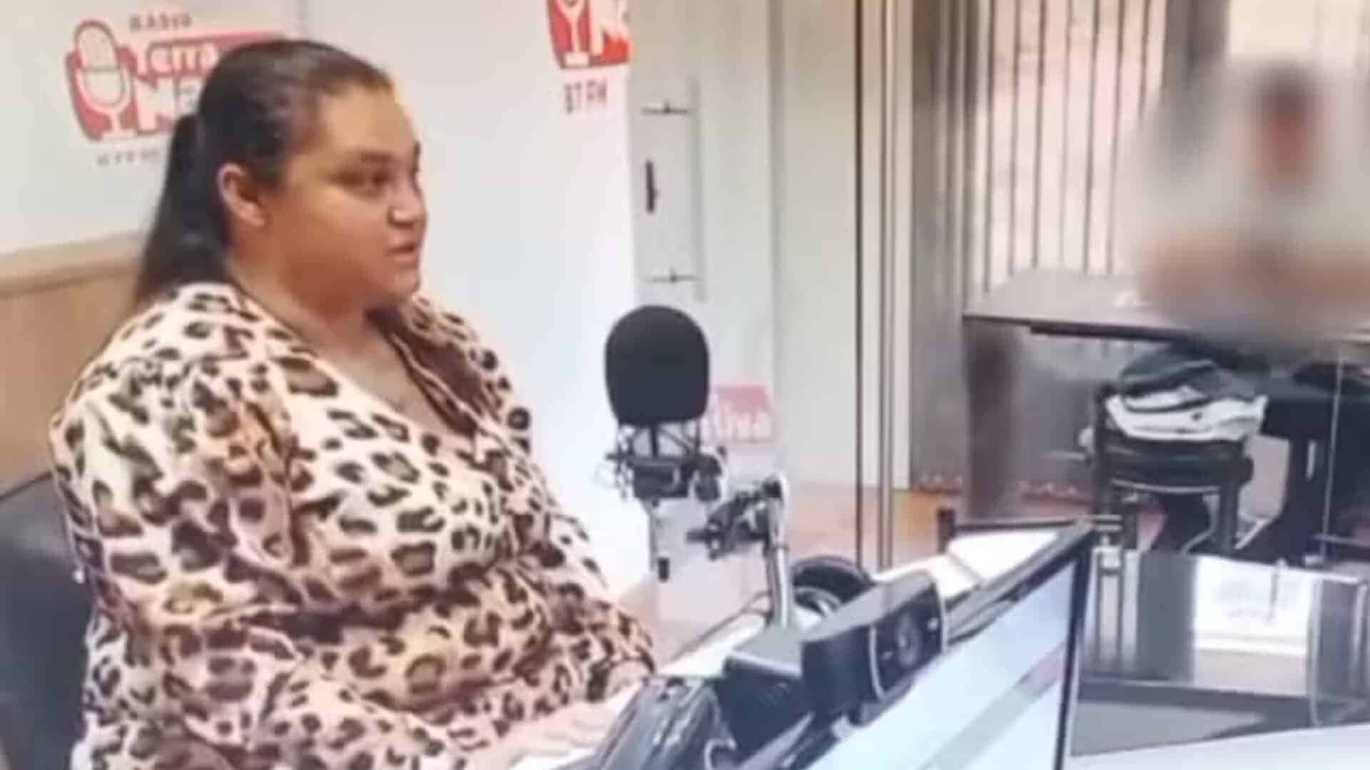 mulher-radio-falsa-gravida