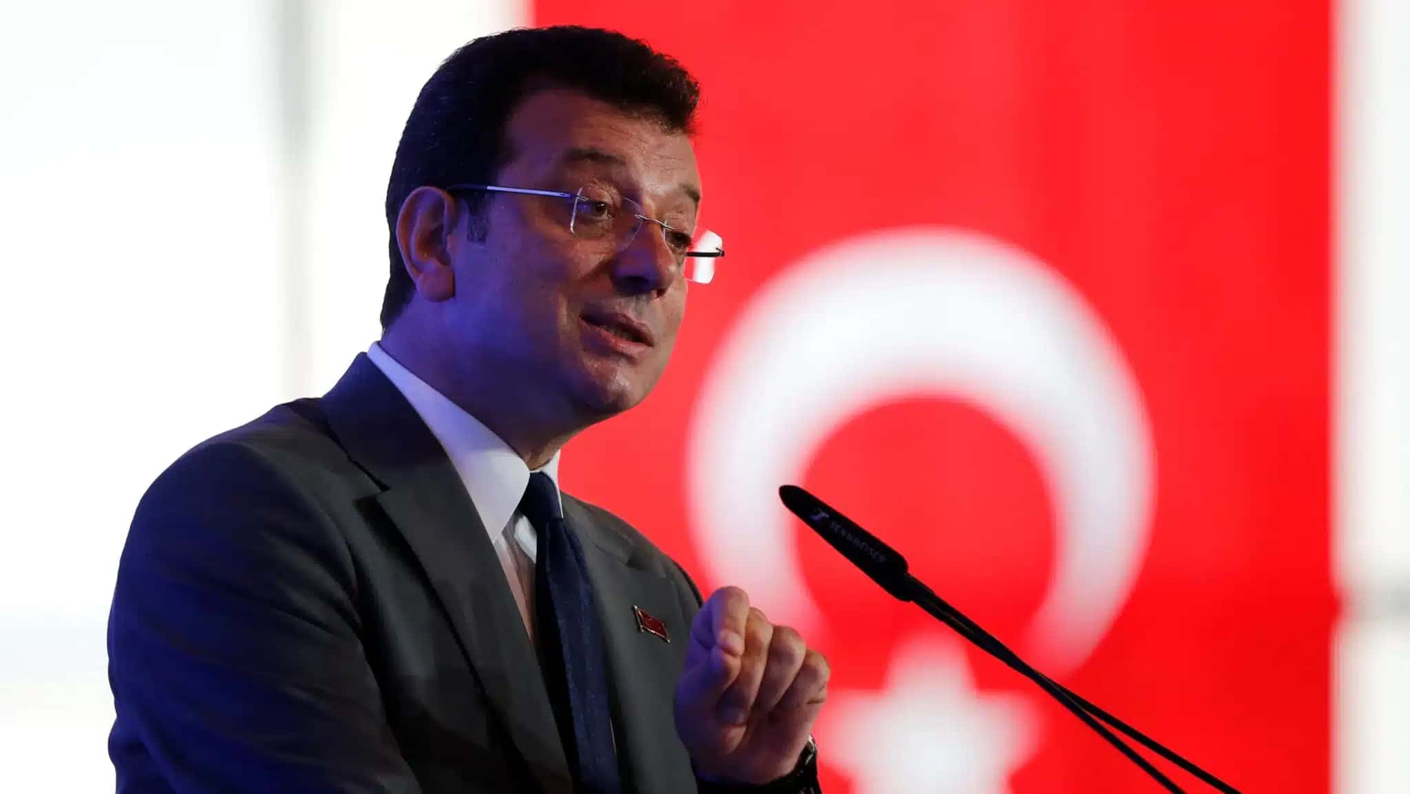 Ekrem-Imamoglu-e1762899971760