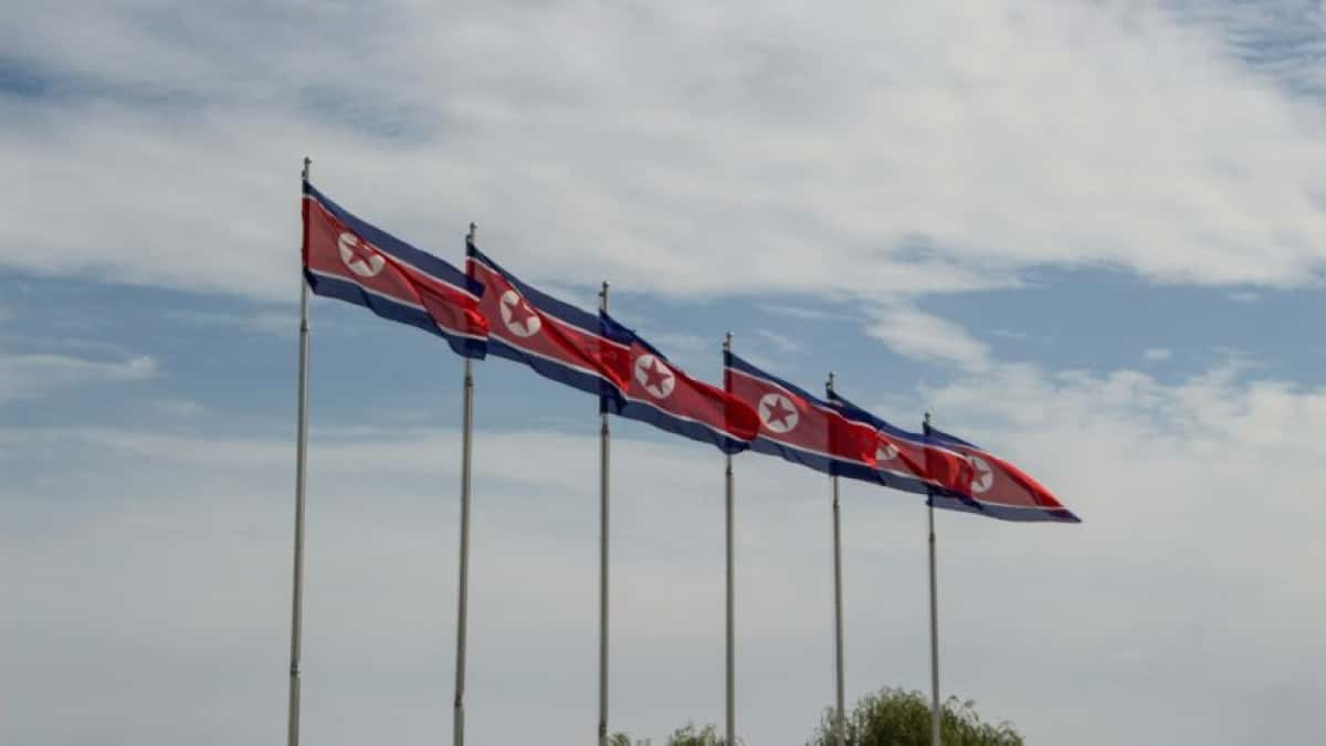 coreia-do-norte-bandeira-848×477-1