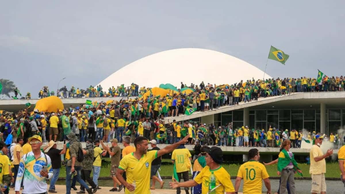 extremistas-no-Congresso-Nacional-848×477-1