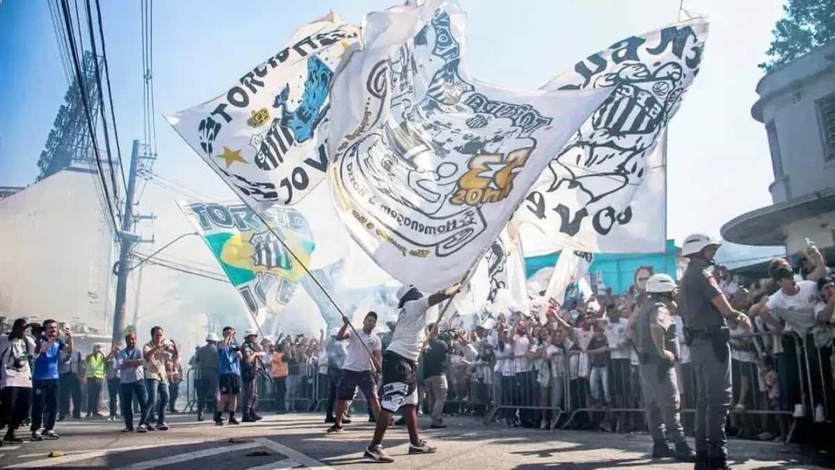 torcida-santos-e1763081304139