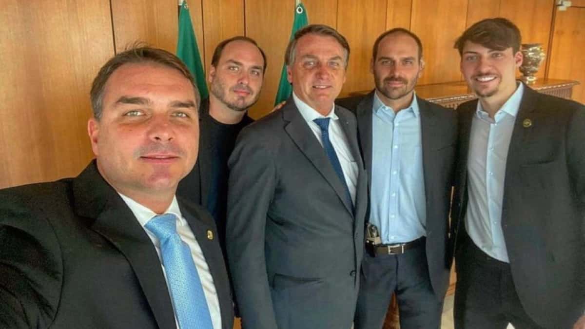 familia-bolsonaro-848×477-1