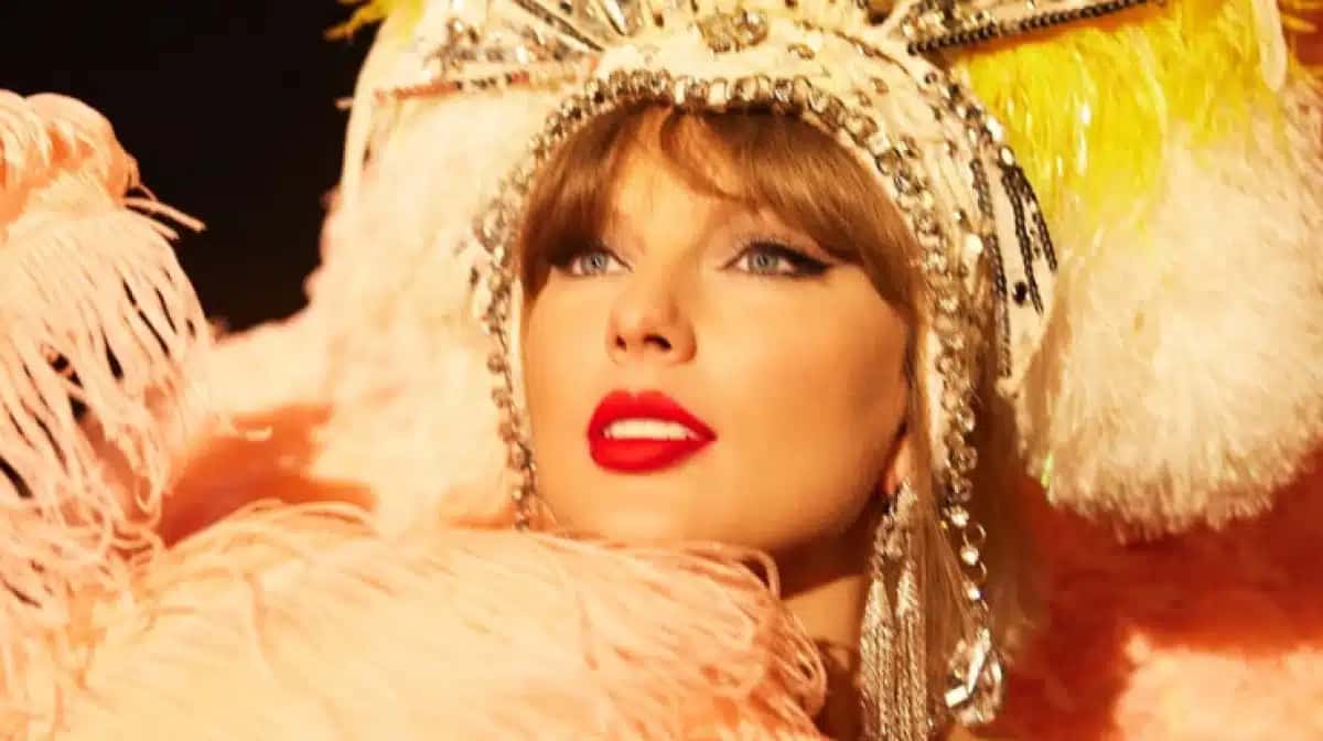 taylor-swift-the-life-of-a-showgirl-3