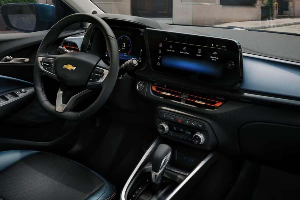14356562_chevrolet-onix-foto-divulgacao