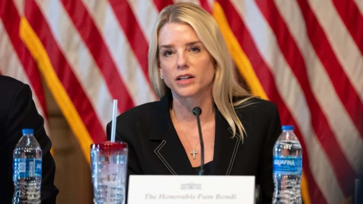 pam-bondi-x-15mai2025-848×477-1