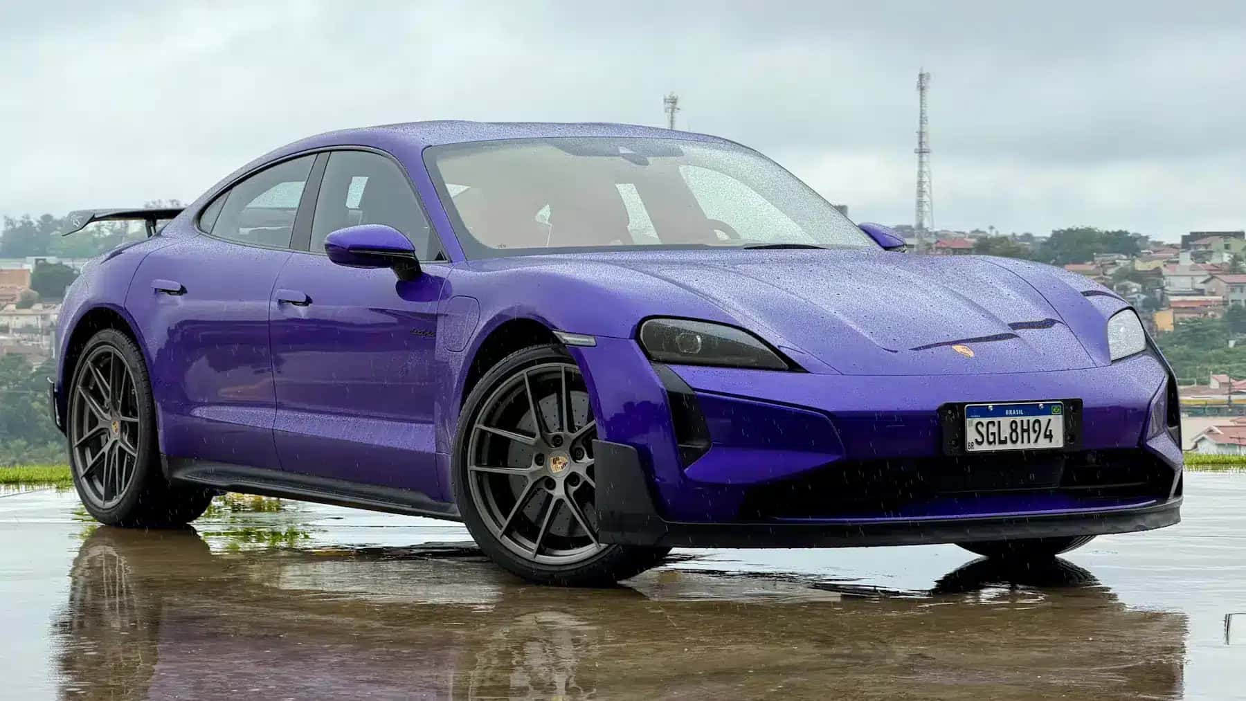 porsche-taycan-turbo-gt-roxo-15