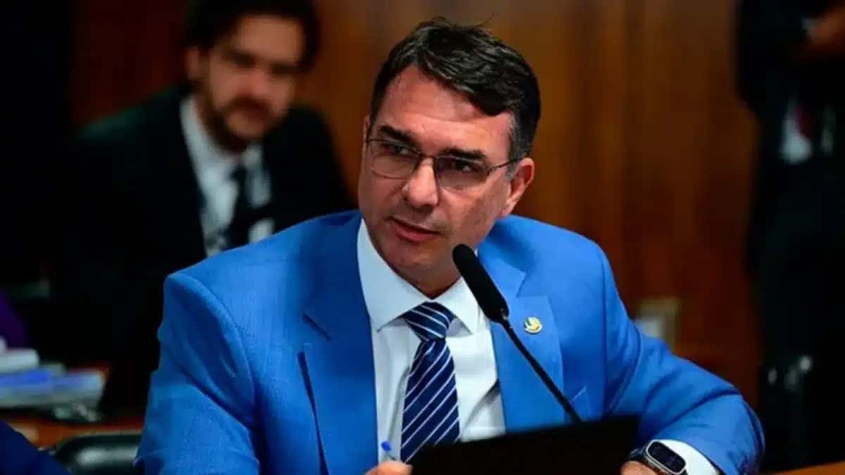 flavio-bolsonaro-agencia-senado-848×477-3