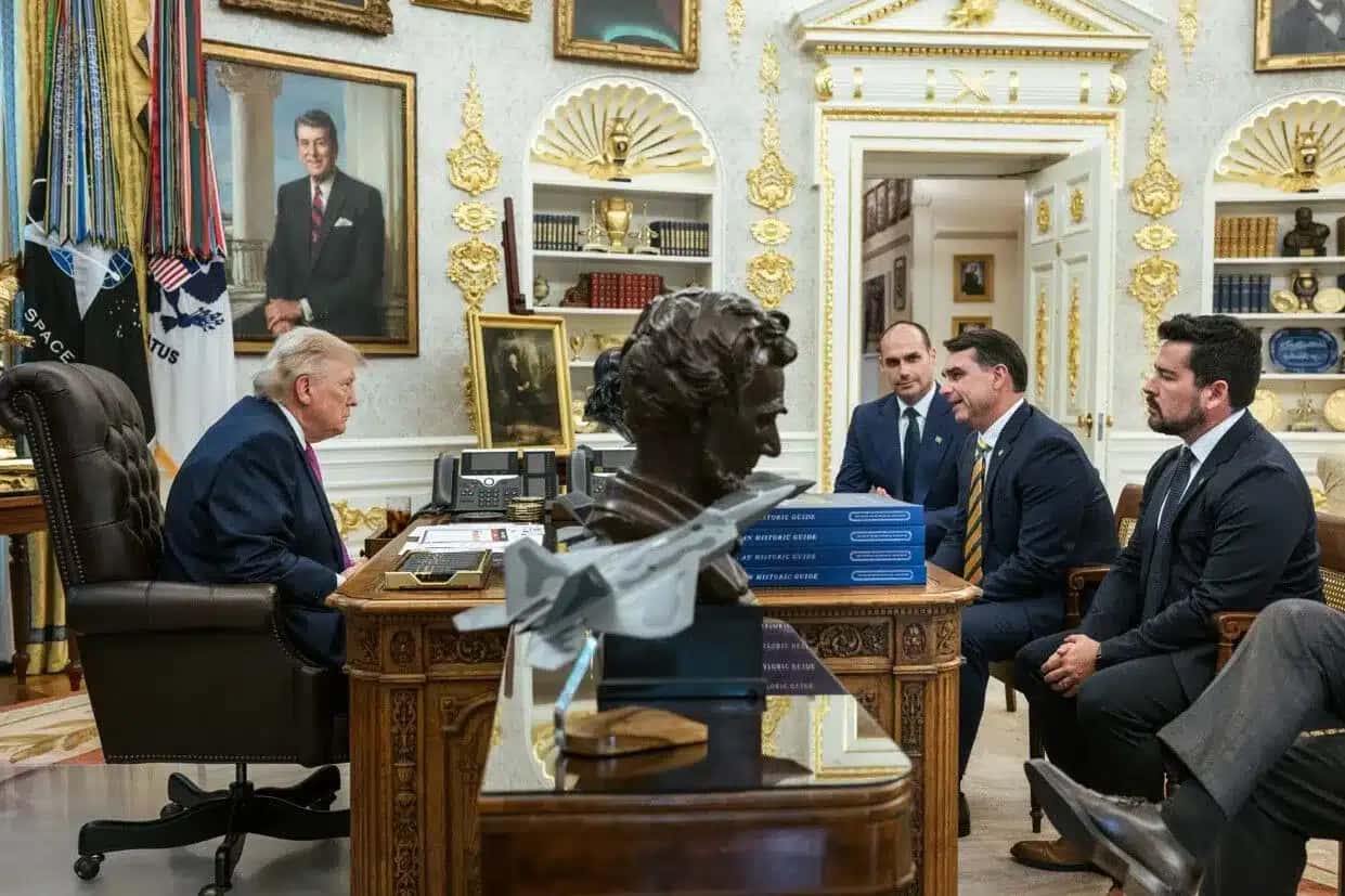 Trump-Flavio-Bolsonaro