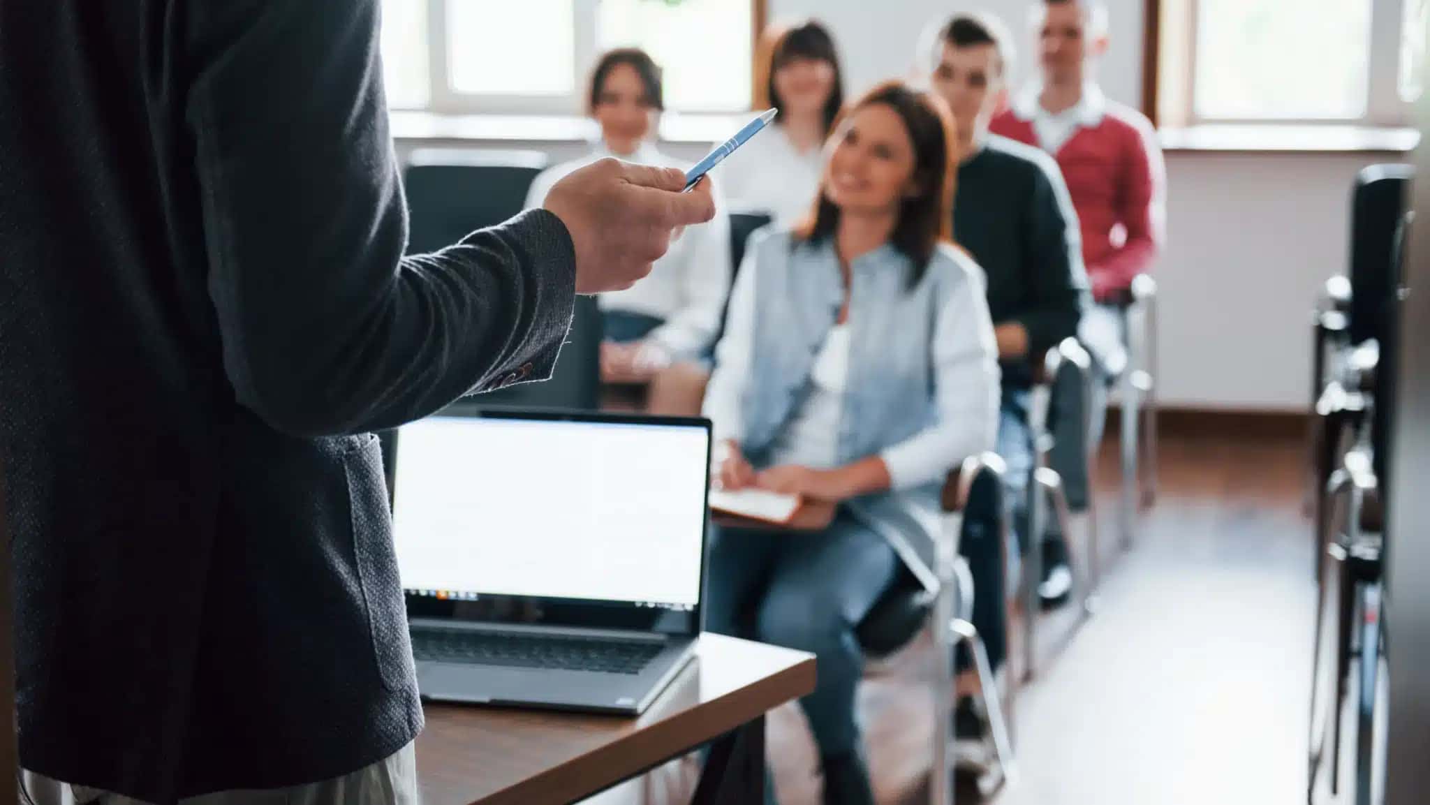 aula-de-faculdade-e1781639487829