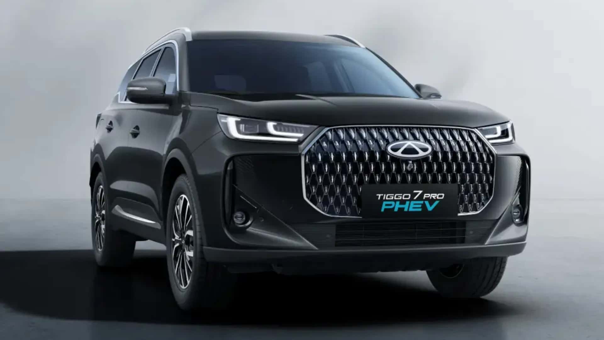 caoa-chery-tiggo-7-phev-2027-01
