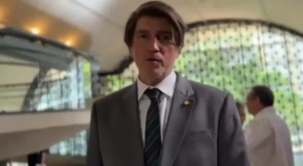 cinebiografia-bolsonaro-e1765232789719