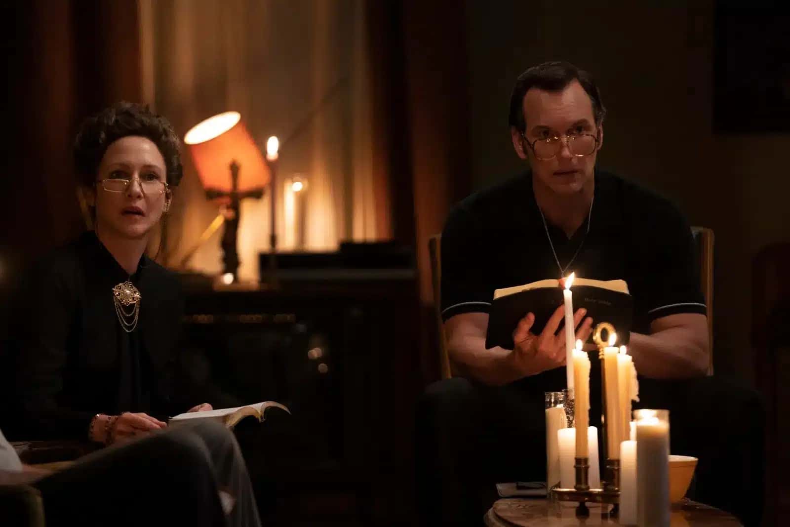 Vera Farmiga e Patrick Wilson interpretam Lorraine e Ed Warren em “Invocação do Mal 3: A Ordem do Demônio”