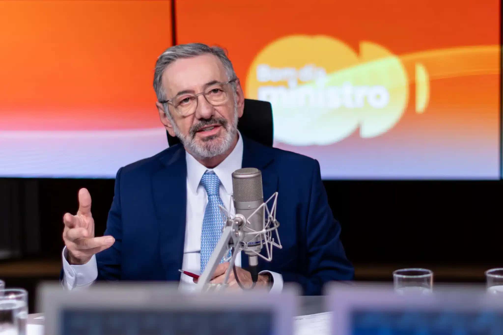 Ministro do Desenvolvimento, Indústria, Comércio e Serviços, Márcio Elias Rosa, durante o programa “Bom Dia, Ministro”, na EBC, em Brasília-DF.