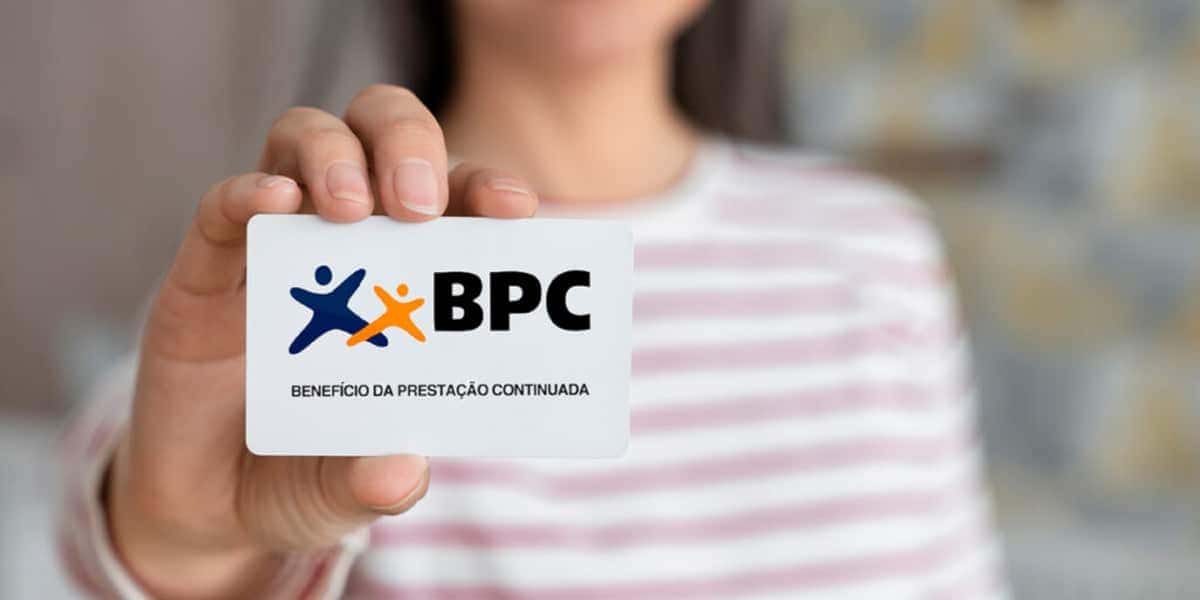 Quem recebe o BPC pode ter direito à aposentadoria do INSS em casos específicos; confira | Imagem: Divulgação (MDS)