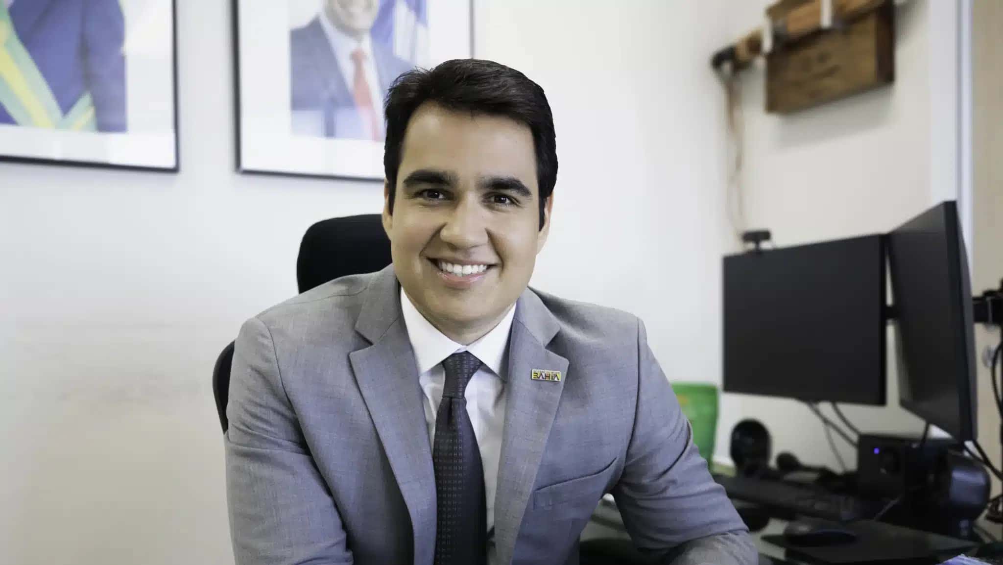 O secretário do Meio Ambiente da Bahia e enteado do senador Jaques Wagner, Eduardo Mendonça Sodré Martins,