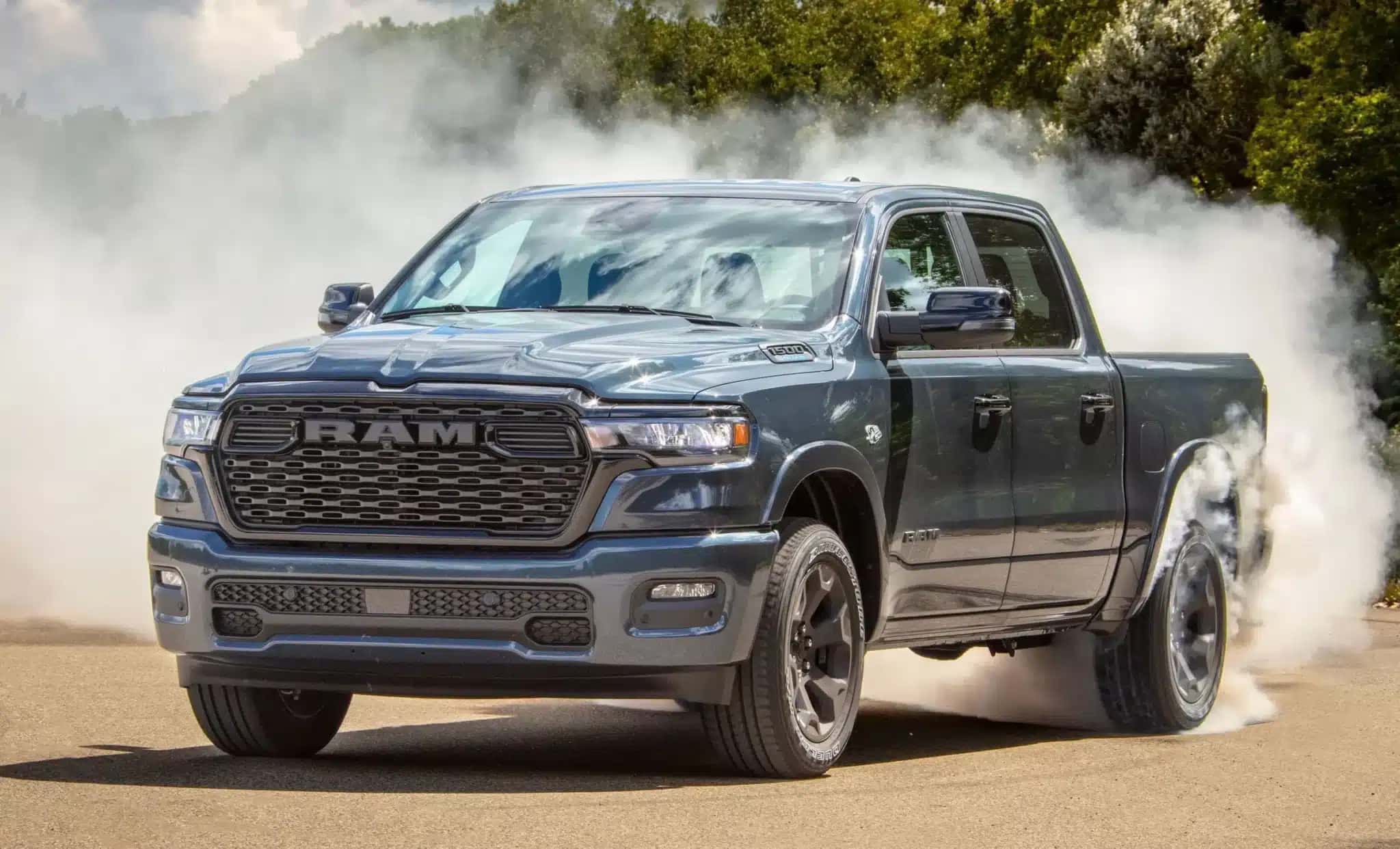 2026 Ram 1500 Big Horn 5.7-liter HEMI® V-8 eTorqueRam 1500 Big Horn 2026: motor V8 está de volta com o 5.7 HEMI