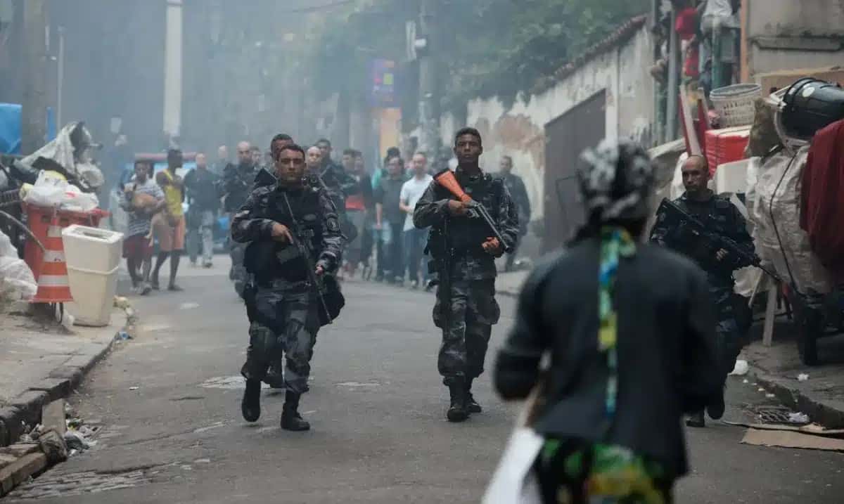 Operações policiais no Rio de Janeiro não têm resolvido problema da criminalidade e tem altos índices de letalidade
