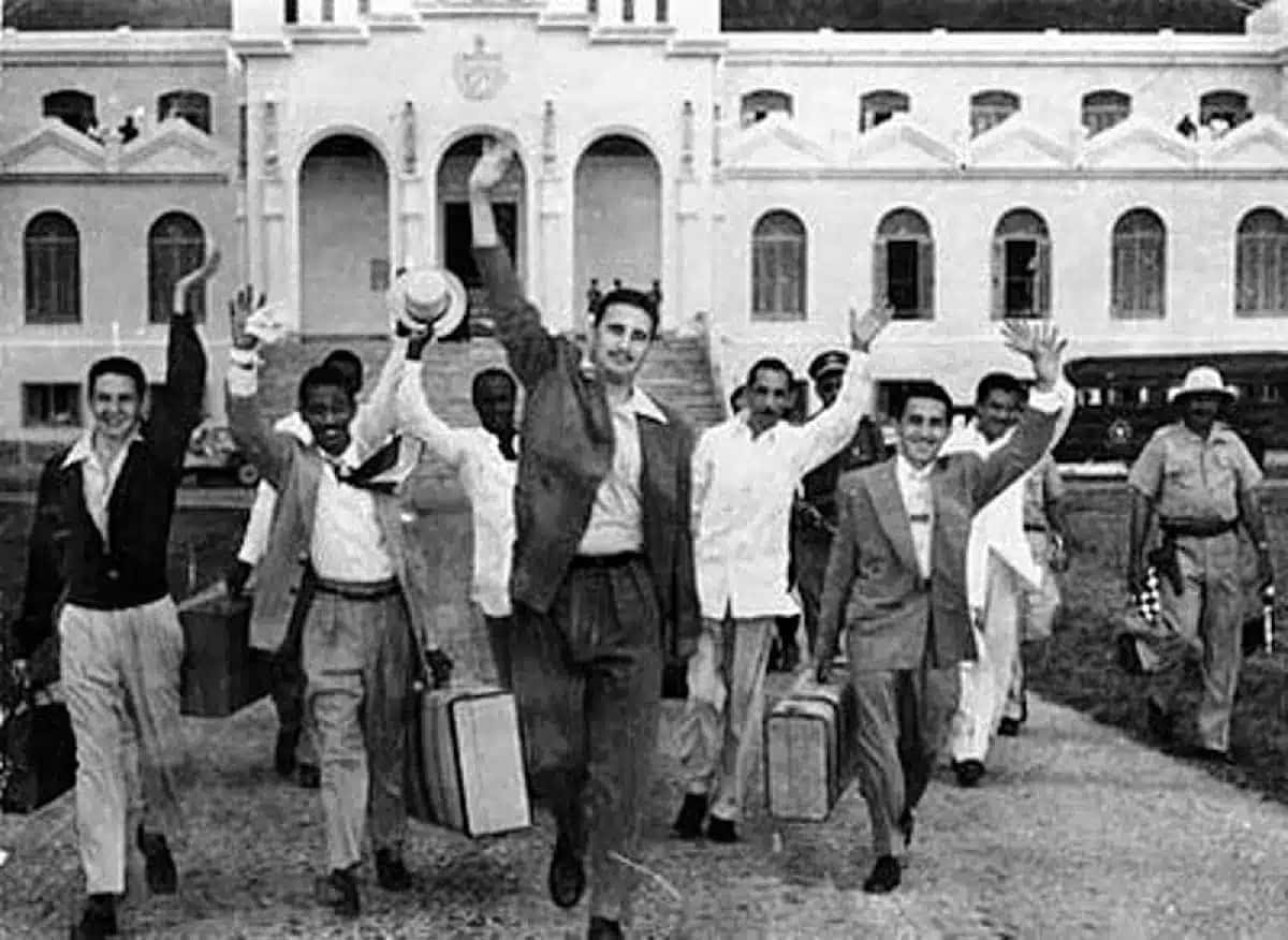 Fidel Castro, no centro da foto, nasceu em 13 de agosto de 1926