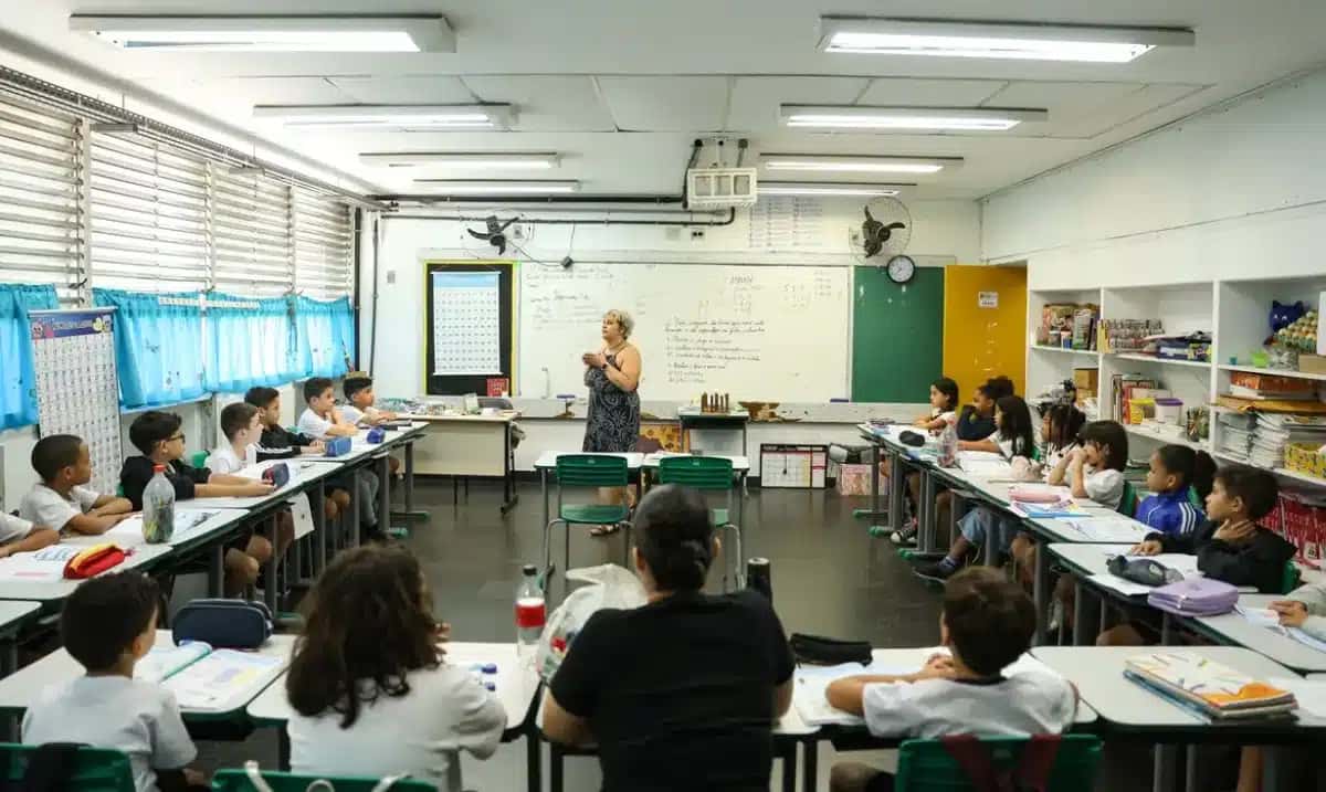 Aula no Centro Integrado de Educação Pública (CIEP) no Rio de Janeiro